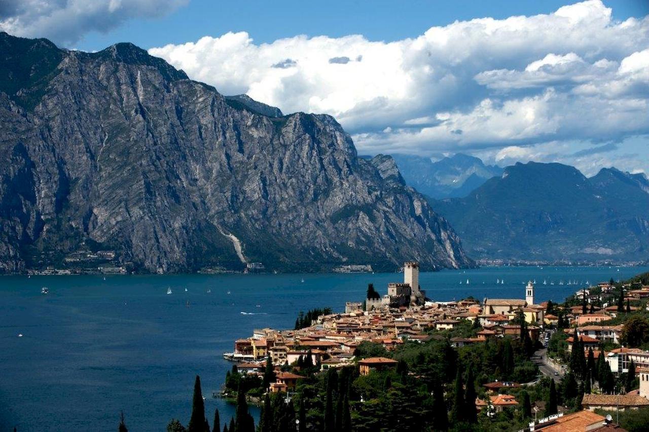 Hotel Dolomiti Malcesine Exterior photo