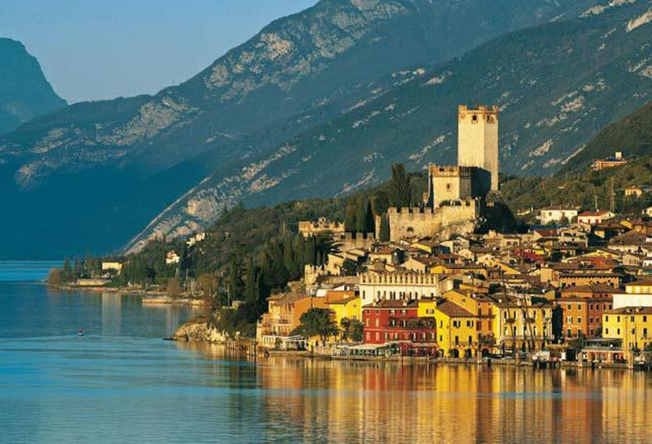 Hotel Dolomiti Malcesine Exterior photo